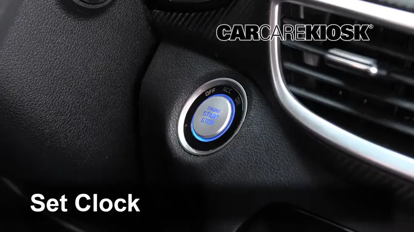 2019 Hyundai Tucson Limited 2.4L 4 Cyl. Clock